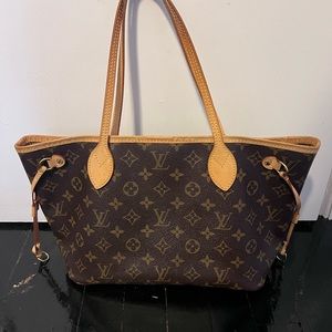 LOUIS VUITTON NEVERFULL PM